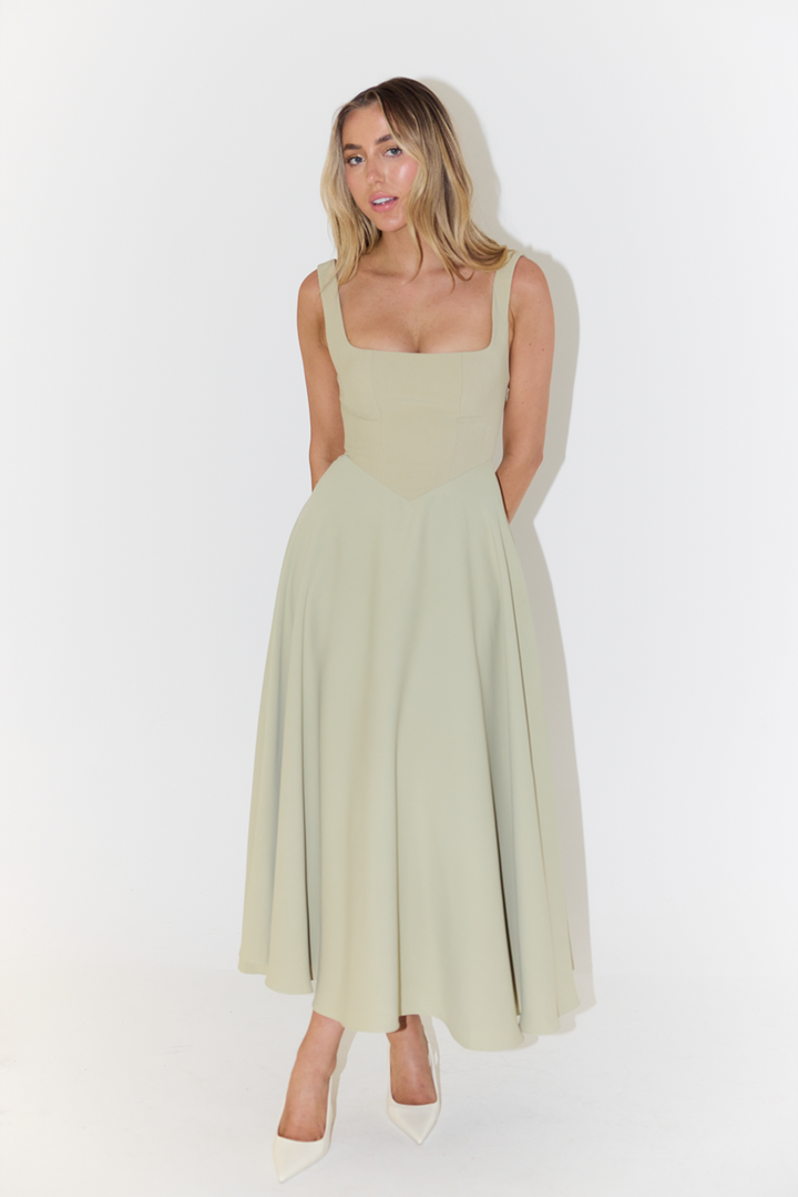 Aveline | Midikleid Plissee Quadratischer Ausschnitt