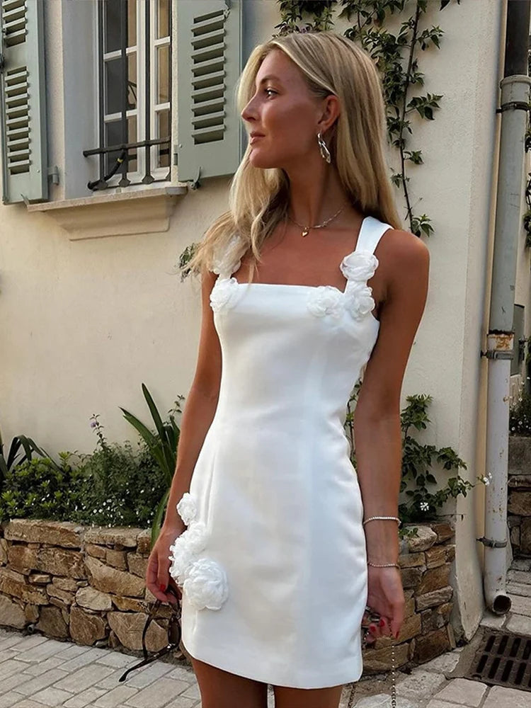 Eliza | Minikleid 3D Blumenapplikation Träger Strukturiert