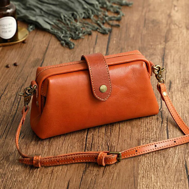 Maret | Crossbody Tasche Leder Klappe Magnetverschluss