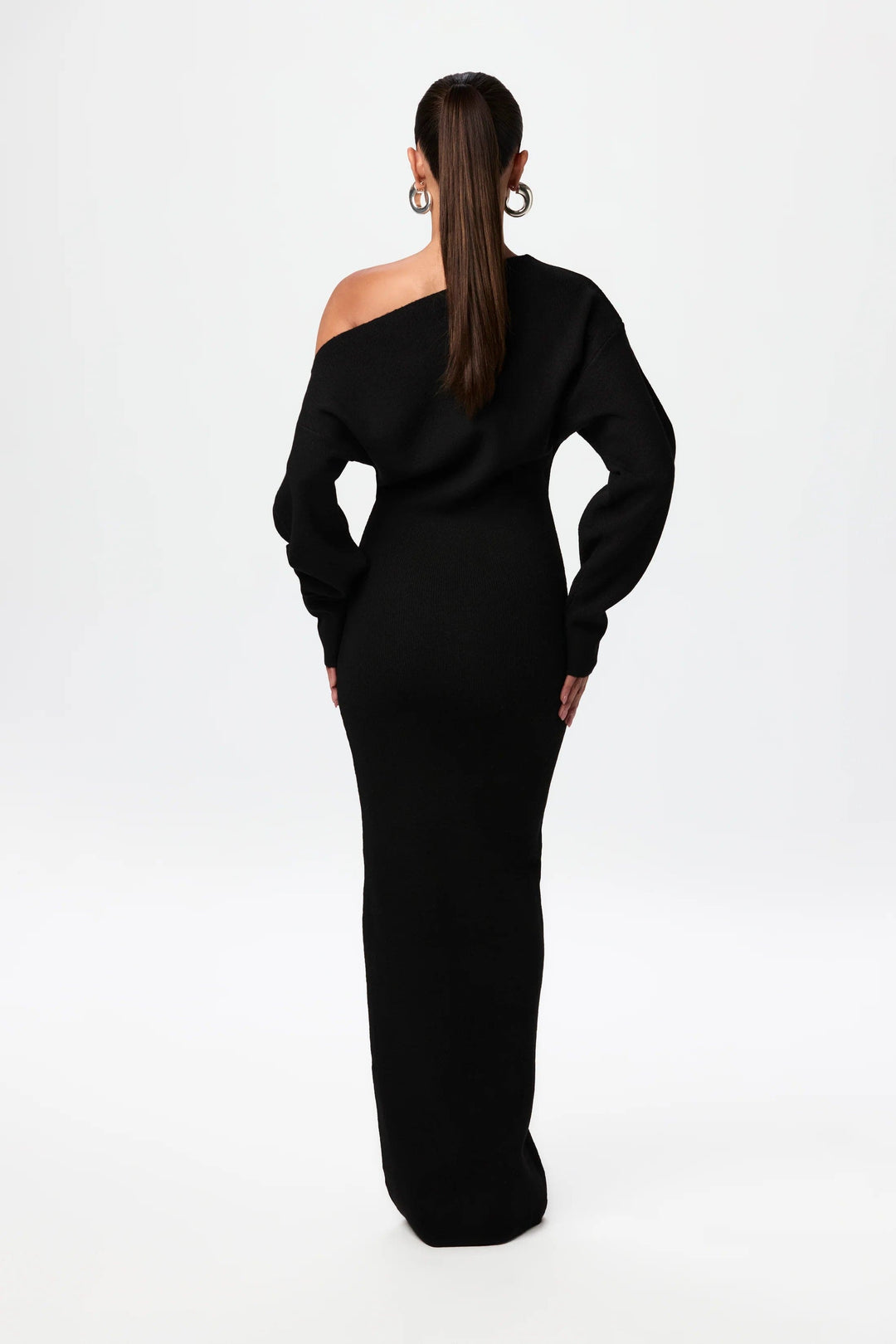 Camilla | Maxikleid Strick langarm figurbetont Schlitz