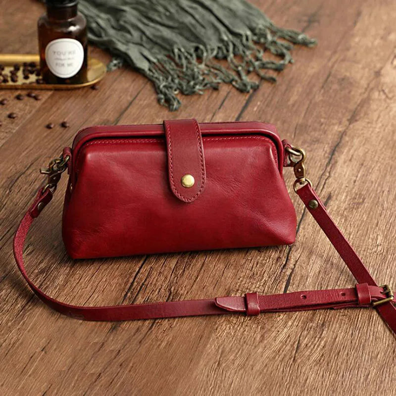 Maret | Crossbody Tasche Leder Klappe Magnetverschluss