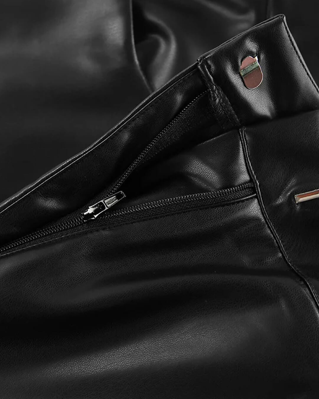 Zafina | Hose Kunstleder weit Bein hohe Taille gerade