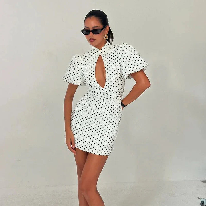Liora | Minikleid Punkte Cut Out ärmellos figurbetont