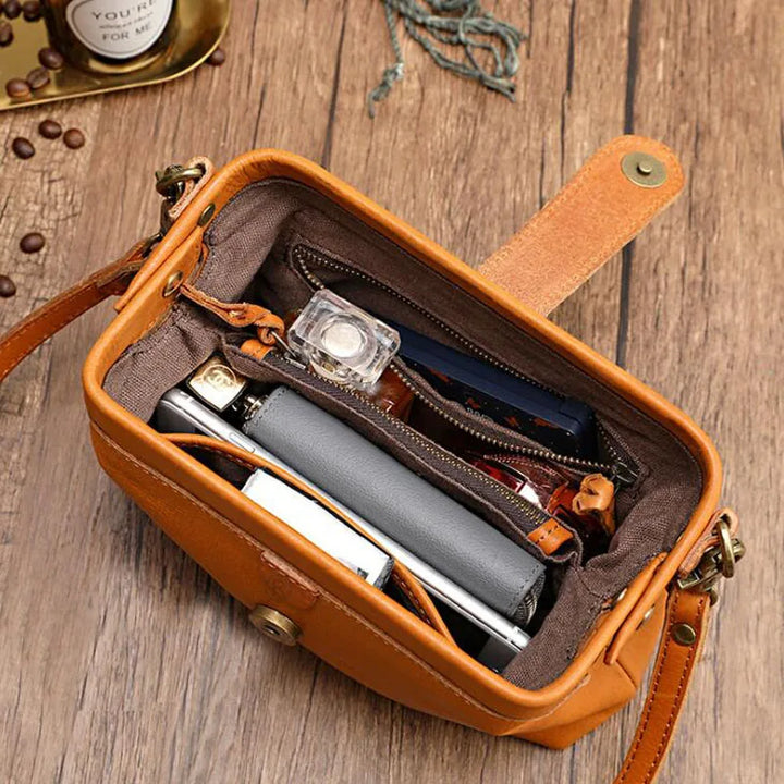 Maret | Crossbody Tasche Leder Klappe Magnetverschluss
